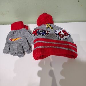 NWOT Mattel Hot Wheels Boys One Size Hat and Gloves Set Kids Beanie Outerwear
